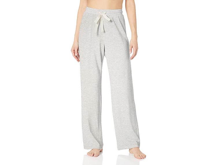 Loungewear Outfits Perfect for Staying Home | TeknomanyaK